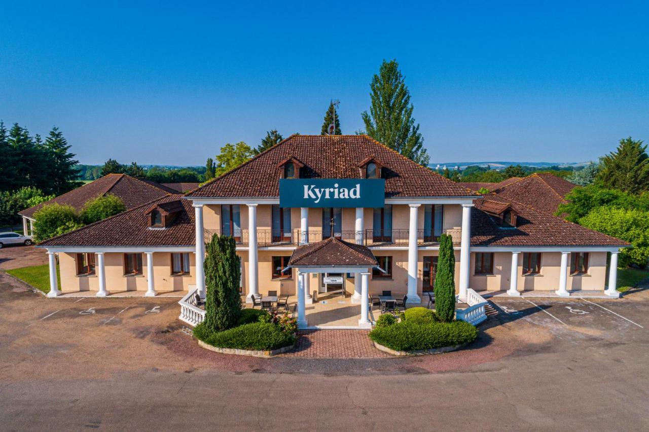 Kyriad Sens Luaran gambar
